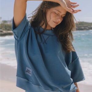 Daily Drills Sold Out Cabana Resort Short & Short Sleeve Reversible Crew Top Set